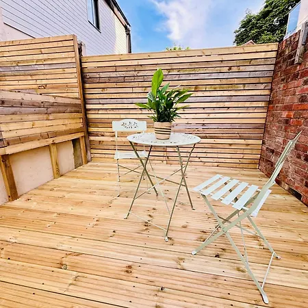 Quays Apartment - Outside Space Gloucester Exterior photo